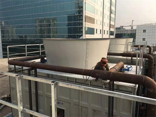 如何減少玻璃鋼冷卻塔的用水量？